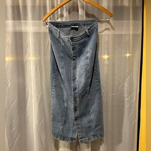 Happily Grey Button-Down Light Wash Denim Midi Skirt Size 1/24